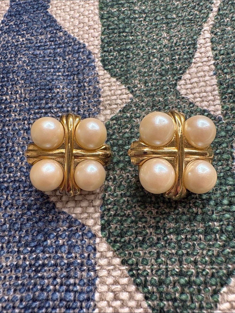 Givenchy Vintage Faux Pearl Gold Tone Clip On Earrings—Wedding/Every Day—New!!